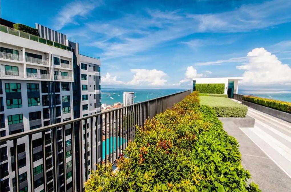Central Pattaya - Sea View Large Balcony Condo With Infinity Pool Ngoại thất bức ảnh