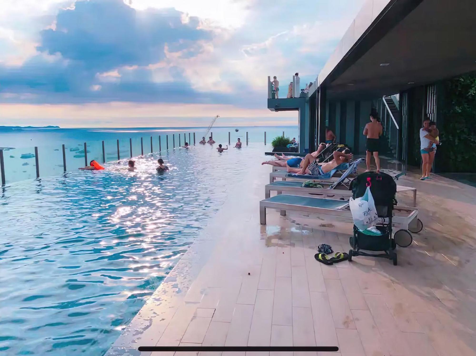 Central Pattaya - Sea View Large Balcony Condo With Infinity Pool Ngoại thất bức ảnh