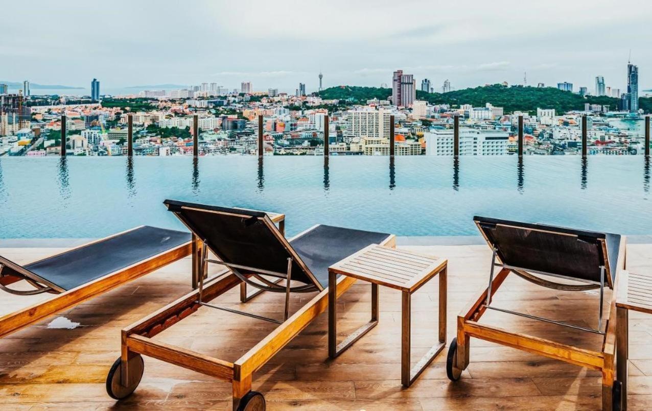 Central Pattaya - Sea View Large Balcony Condo With Infinity Pool Ngoại thất bức ảnh