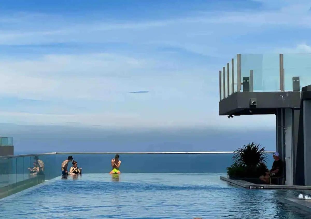 Central Pattaya - Sea View Large Balcony Condo With Infinity Pool Ngoại thất bức ảnh